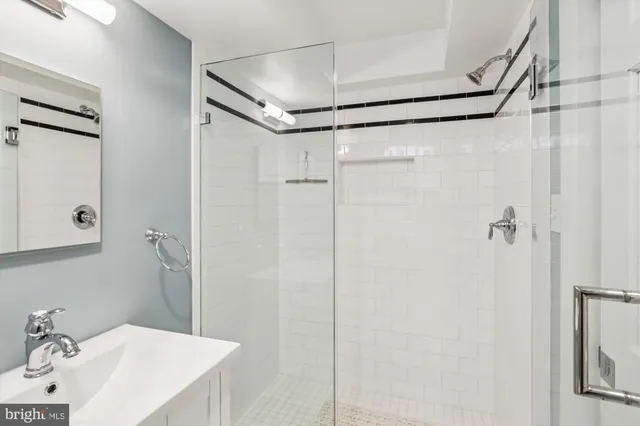 $1,250,000 | 5833 Nebraska Avenue Northwest, Washington, DC 20015