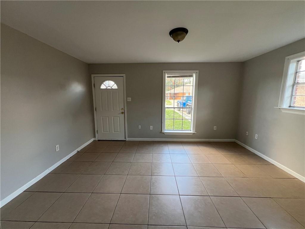 8550 Valor Drive Chalmette, LA 70043 - Photo 2 of 15