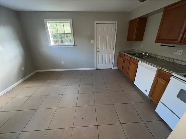 $1,200 | 8550 Valor Drive, Chalmette, LA 70043