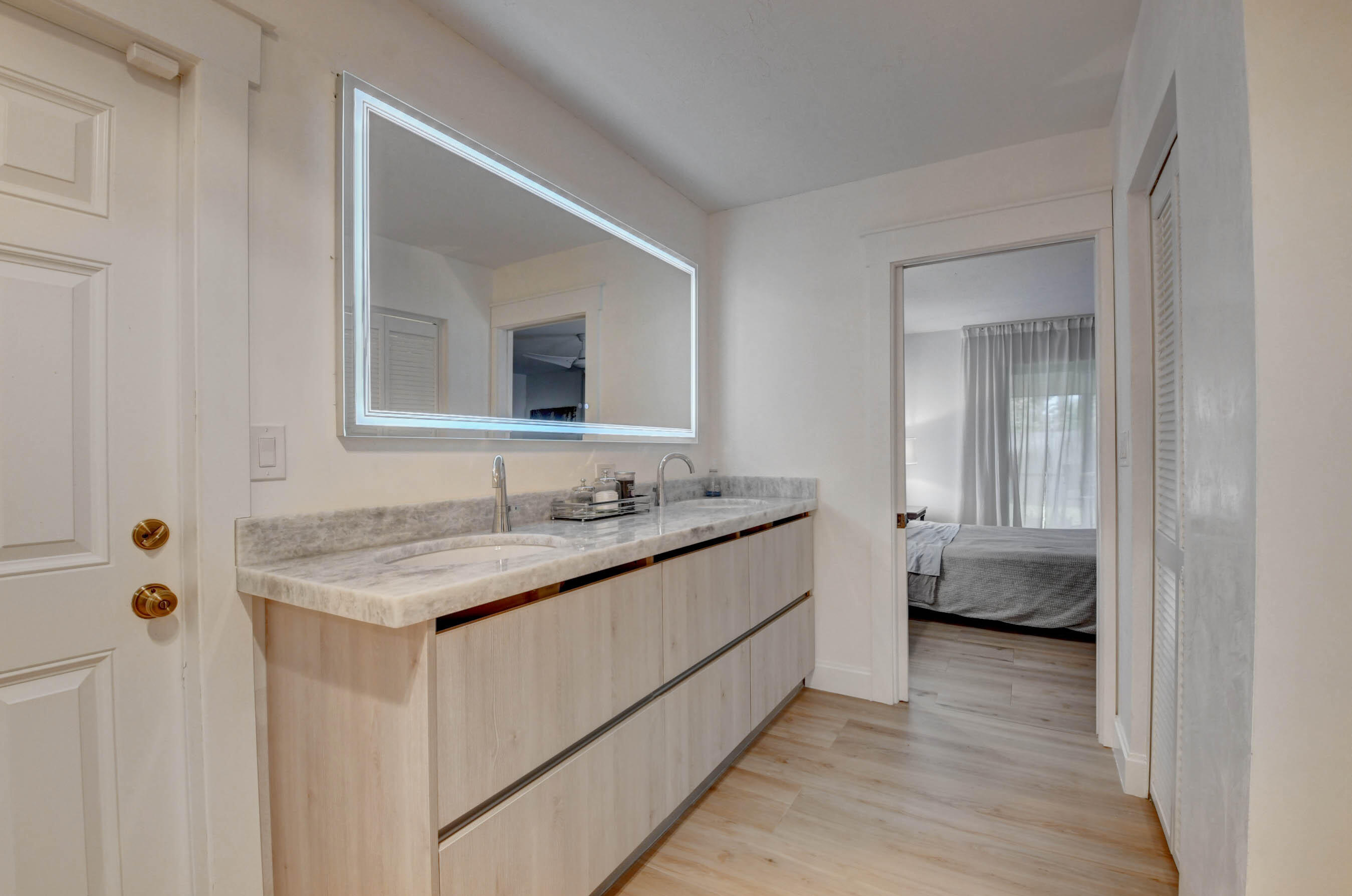 6554 Timber Lane Boca Raton, FL 33433 - Photo 29 of 61 Master bath