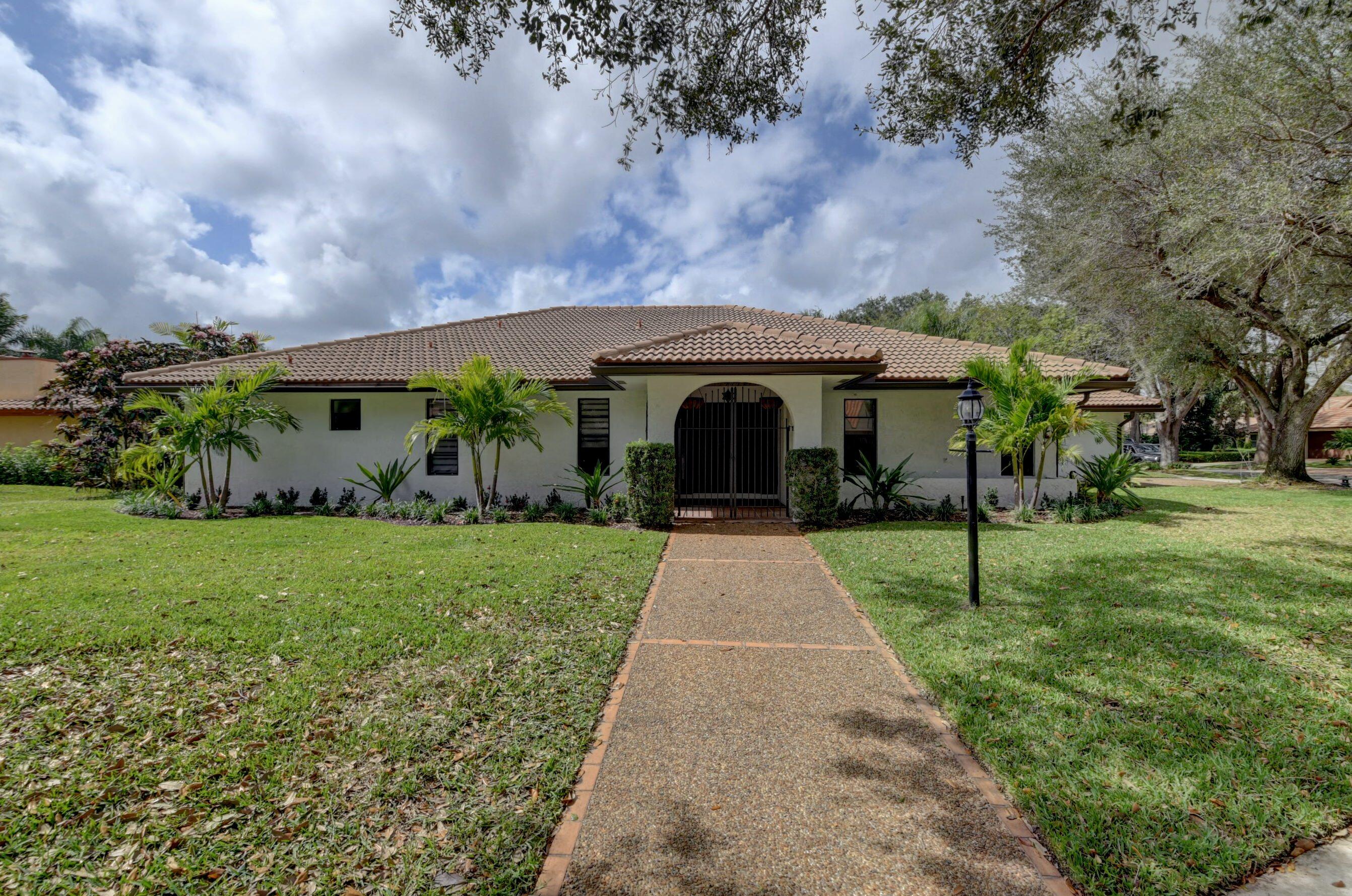 6554 Timber Lane Boca Raton, FL 33433 - Photo 6 of 61 Front