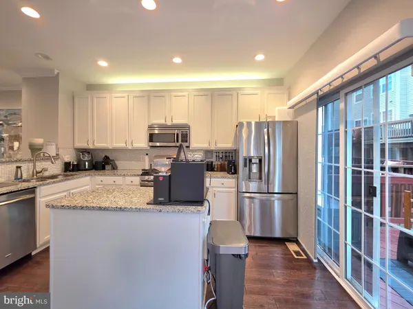 $3,650 | 5300 Arapaho Lane, Alexandria, VA 22312