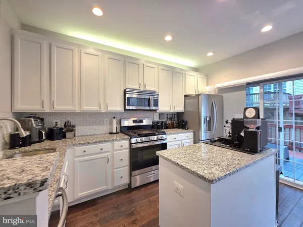 $3,650 | 5300 Arapaho Lane, Alexandria, VA 22312