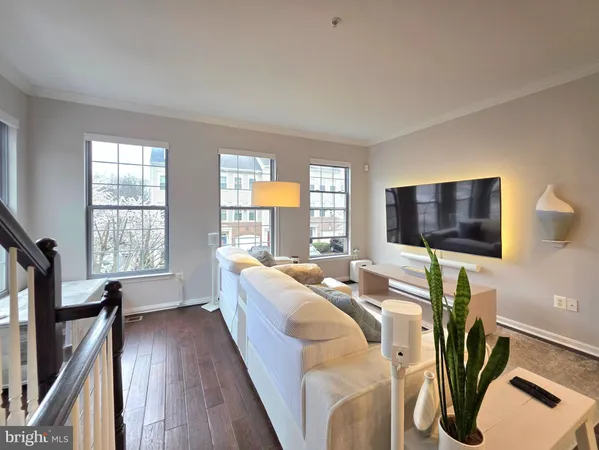 $3,650 | 5300 Arapaho Lane, Alexandria, VA 22312