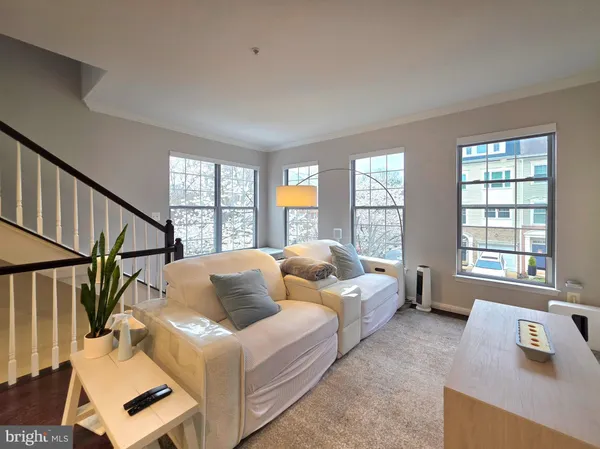 $3,650 | 5300 Arapaho Lane, Alexandria, VA 22312