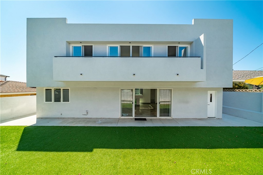 700 Taper Drive Seal Beach, CA 90740 - Photo 11 of 25