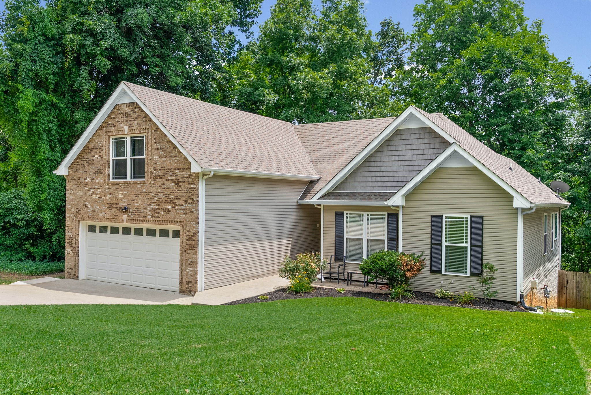 538 Current Road Clarksville, TN 37040 - Photo 2 of 41 Gallery Image 2
