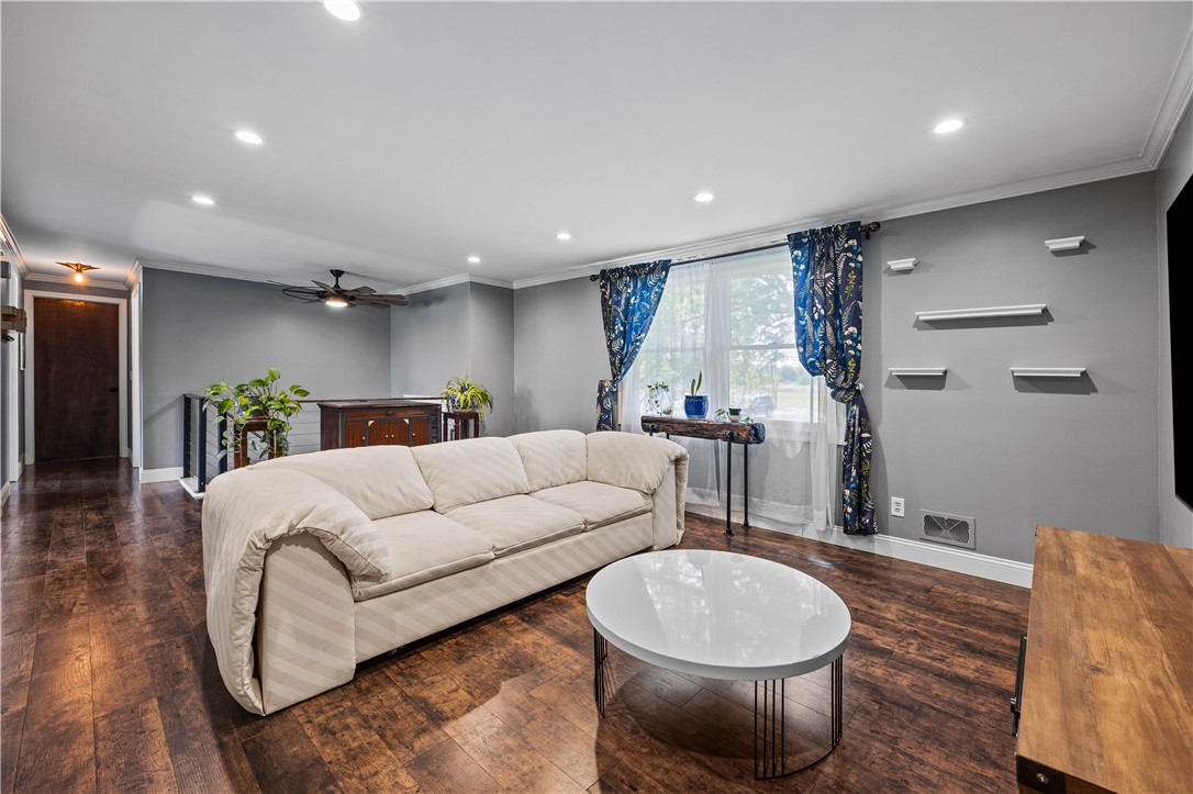 292 Collamer Road Parma, NY 14468 - Photo 5 of 45 Gallery Image 5