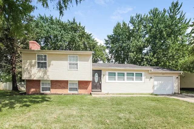 $1,575 | 2313 Bernie Drive, Indianapolis, IN 46229