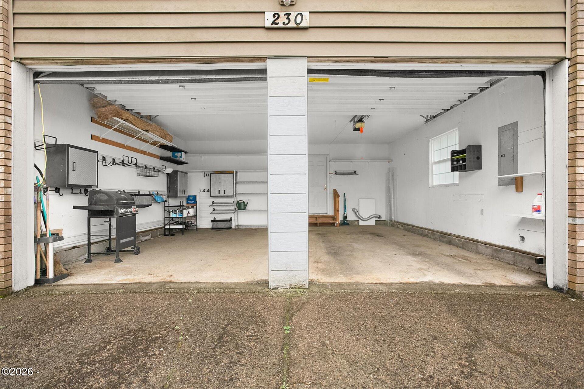 230 Southwest Cedar Street Waldport, OR 97394 - Photo 8 of 50