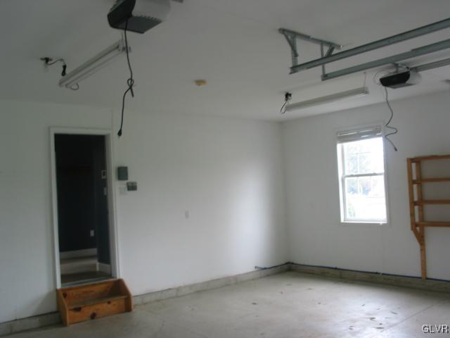 202 Bushkill Terrace Nazareth, PA 18064 - Photo 8 of 16 Gallery Image 8