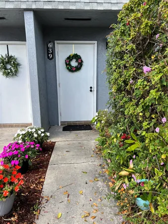 $300,000 | 639 North University Drive, Unit 17, Plantation, FL 33324