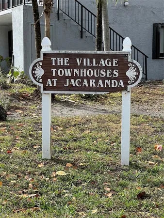 $300,000 | 639 North University Drive, Unit 17, Plantation, FL 33324