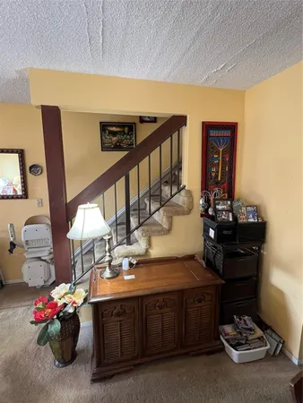$300,000 | 639 North University Drive, Unit 17, Plantation, FL 33324