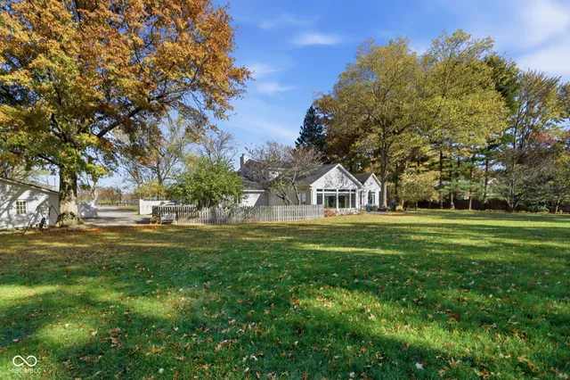 $999,000 | 7515 West 96th Street, Zionsville, IN 46077
