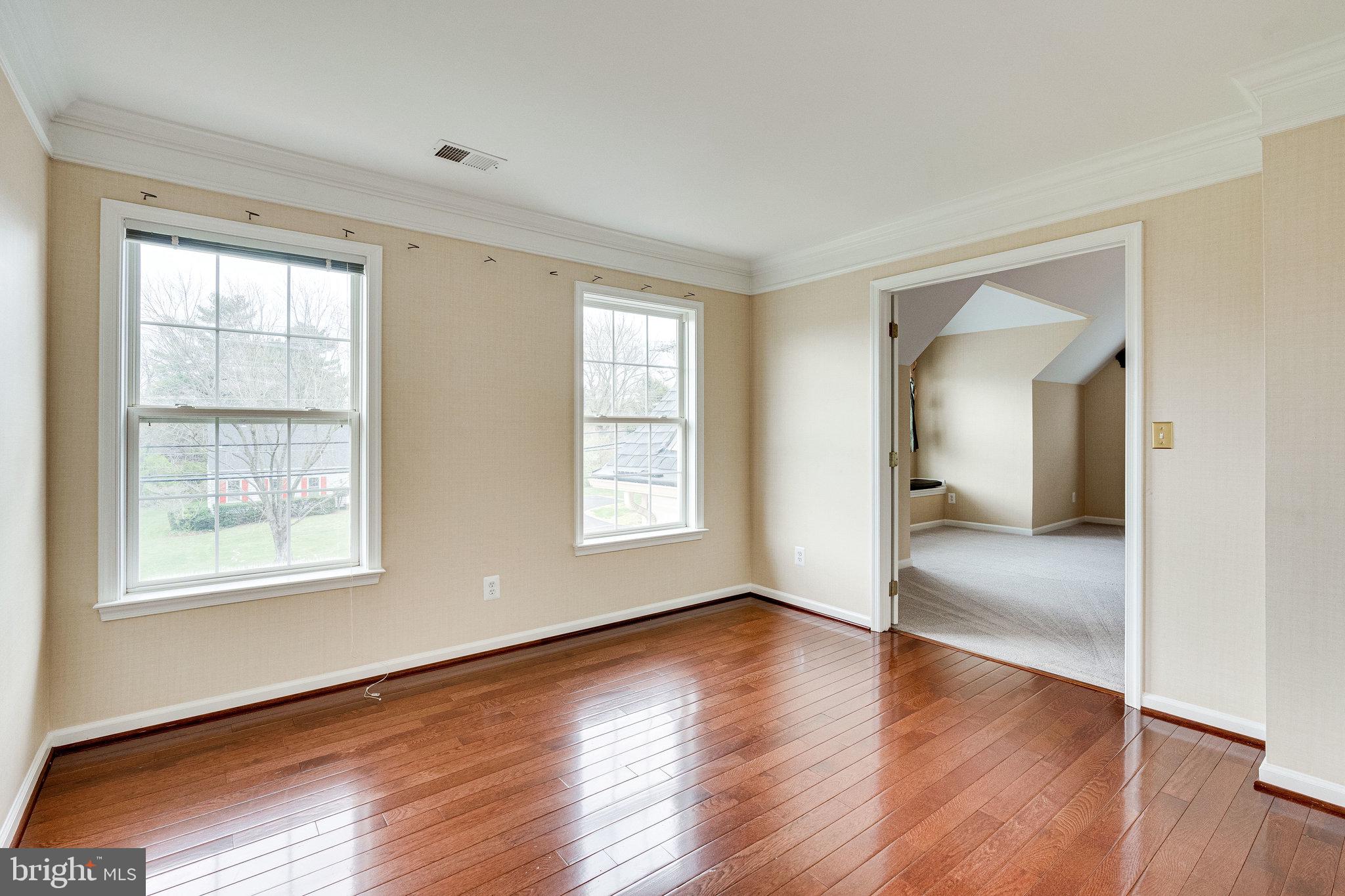 9008 Weems Road Manassas, VA 20110 - Photo 4 of 79 Gallery Image 4