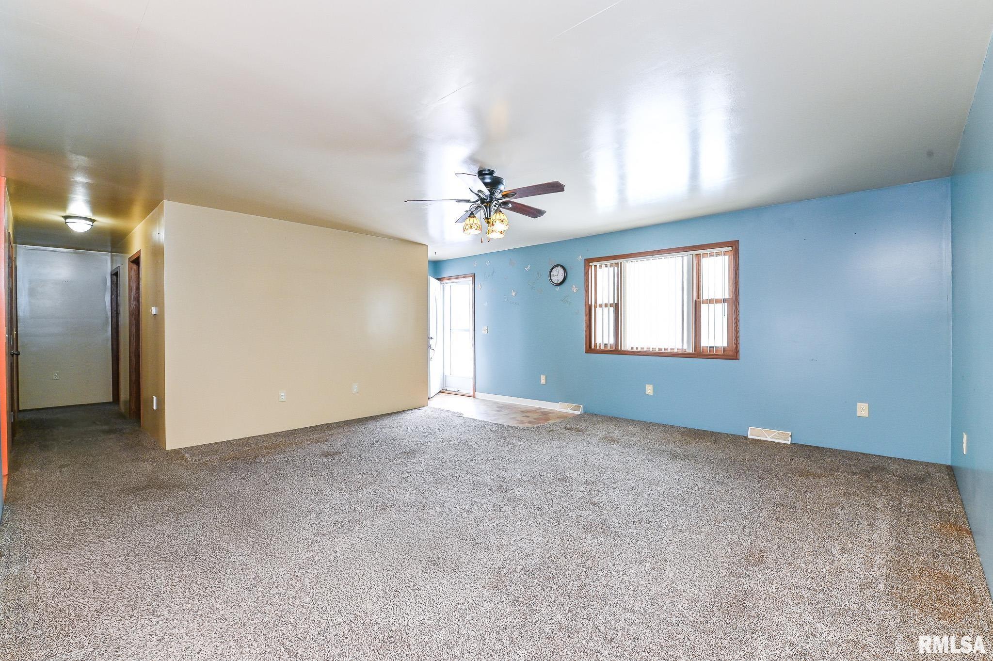 118 South Locust Street Williamsfield, IL 61489 - Photo 13 of 45