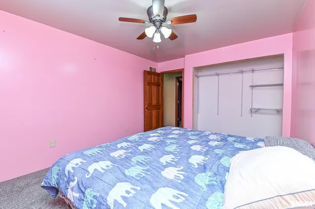 $245,500 | 118 South Locust Street, Williamsfield, IL 61489