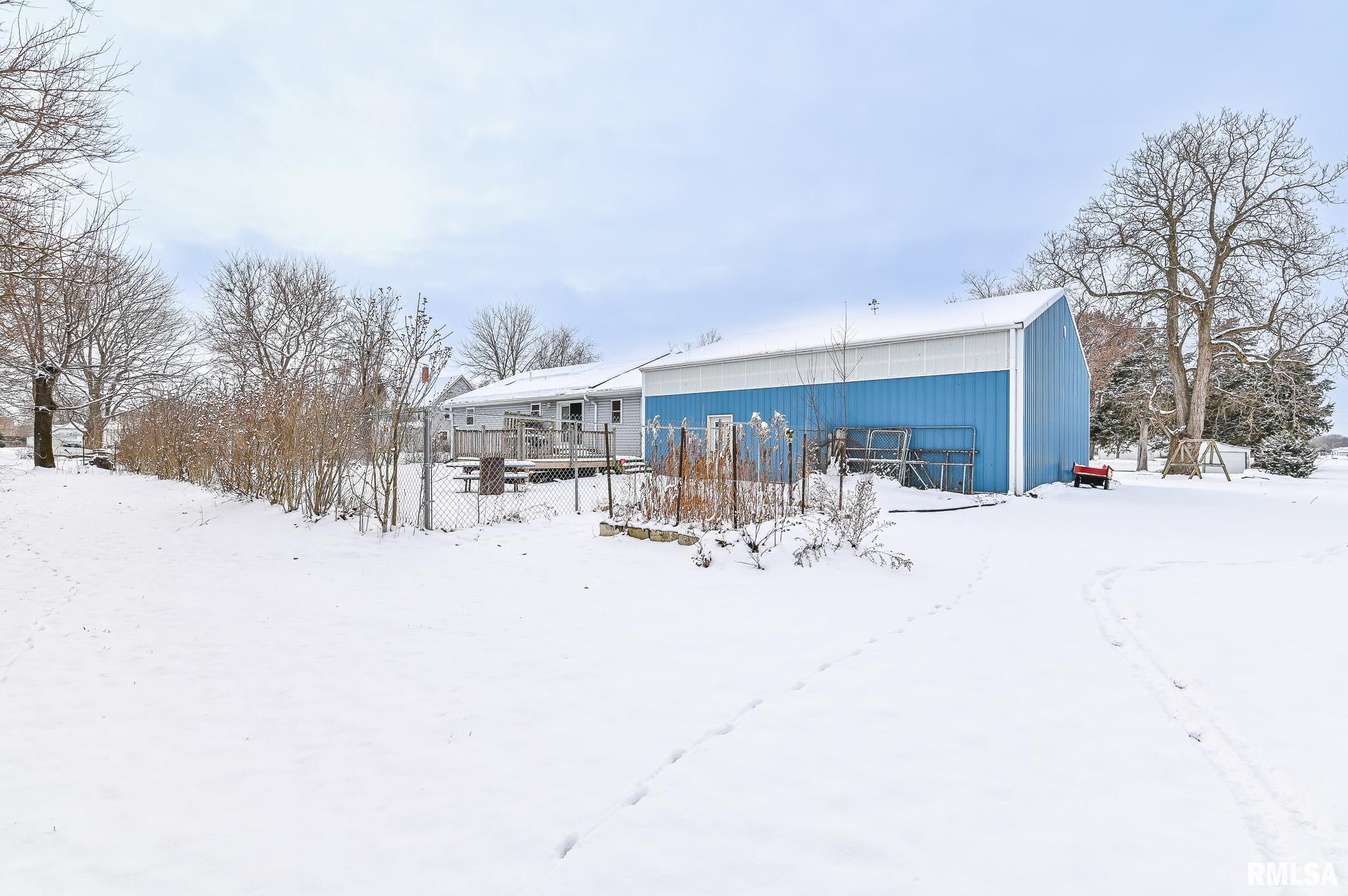 118 South Locust Street Williamsfield, IL 61489 - Photo 2 of 45