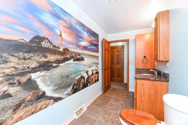 $245,500 | 118 South Locust Street, Williamsfield, IL 61489