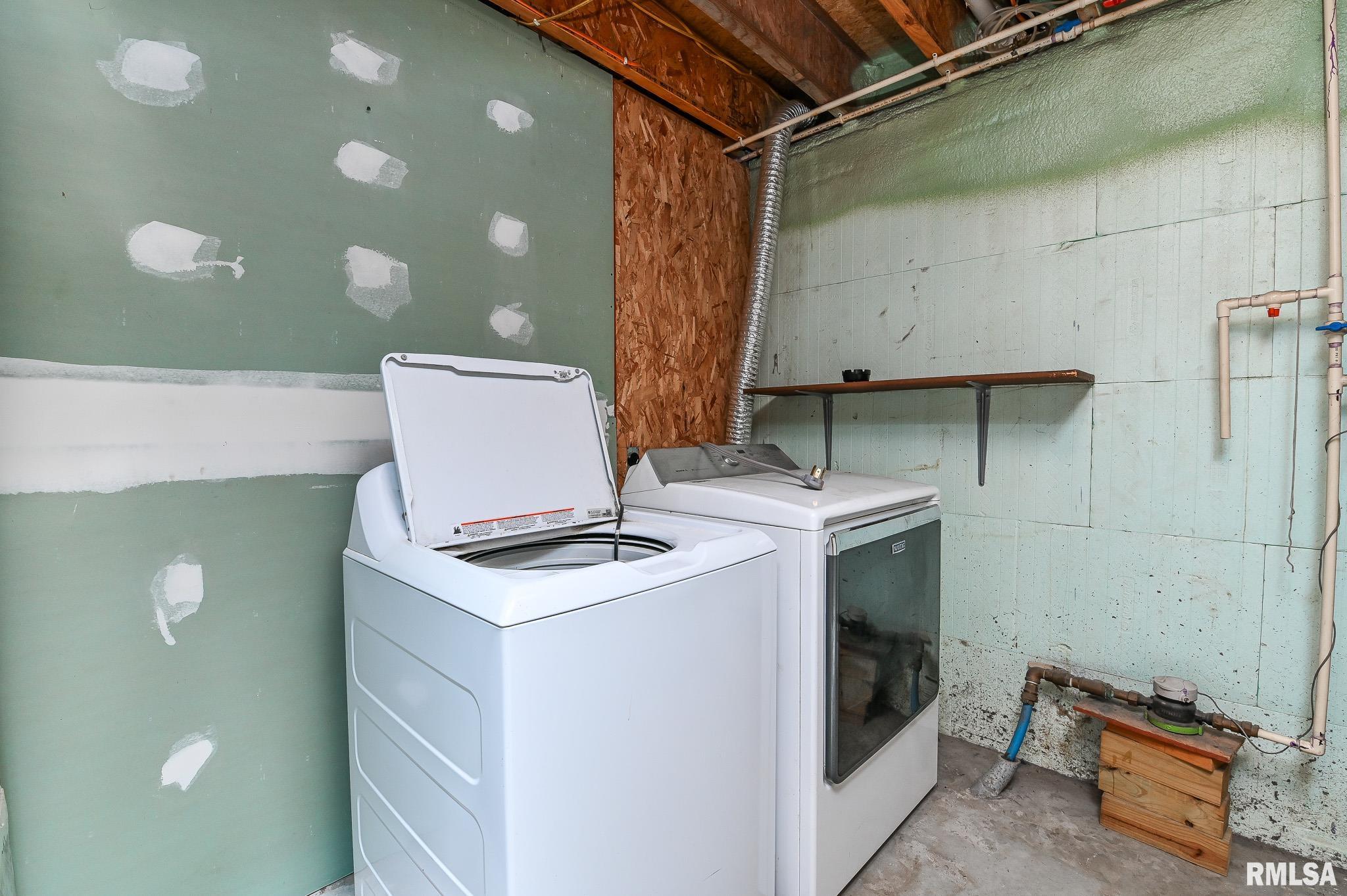 118 South Locust Street Williamsfield, IL 61489 - Photo 29 of 45