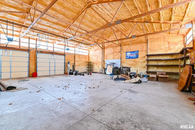 $245,500 | 118 South Locust Street, Williamsfield, IL 61489