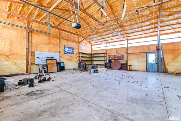 $230,500 | 118 South Locust Street, Williamsfield, IL 61489