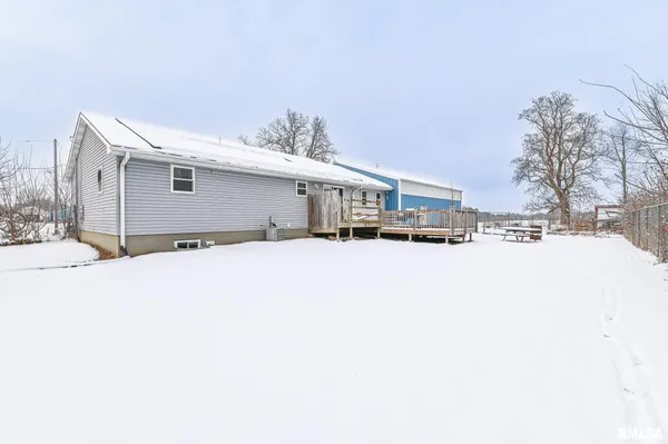 $230,500 | 118 South Locust Street, Williamsfield, IL 61489