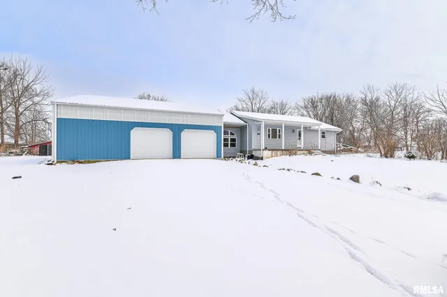 $245,500 | 118 South Locust Street, Williamsfield, IL 61489