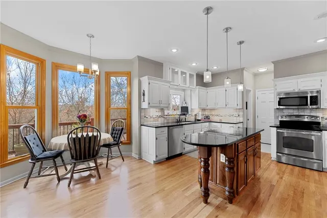 $515,000 | 7729 Acuff Lane, Lenexa, KS 66216