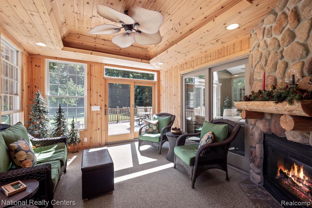 10180 Hadley Road Clarkston, MI 48348 - Photo 15 of 54