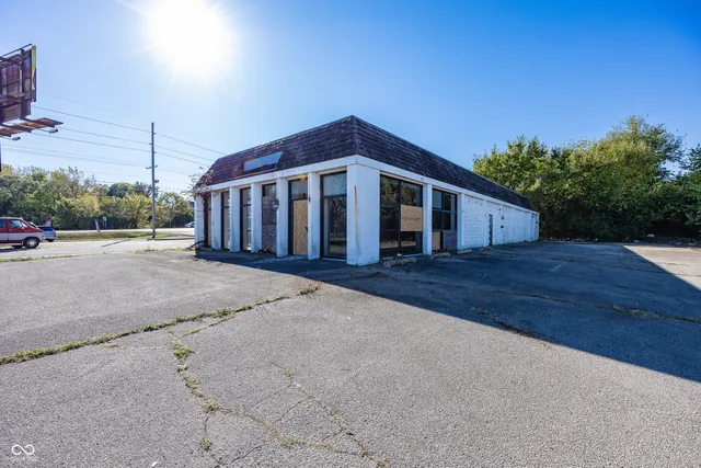 $150,000 | 2032 Mounds Road, Anderson, IN 46016