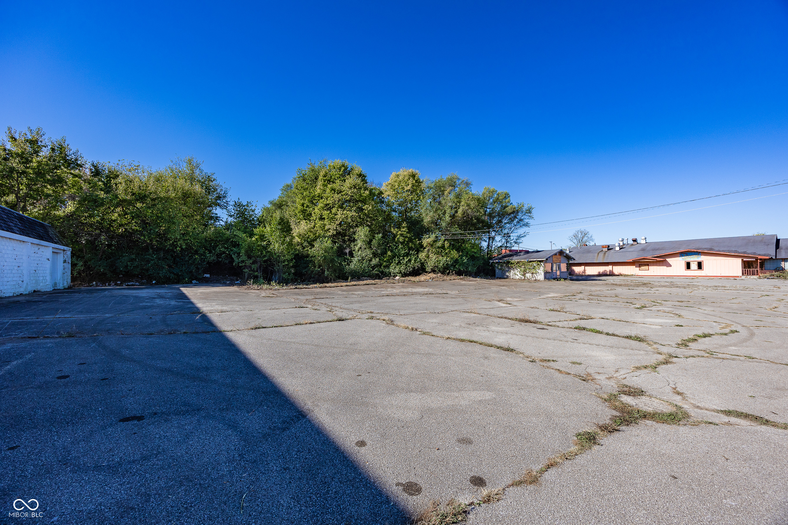 2032 Mounds Road Anderson, IN 46016 - Photo 3 of 5