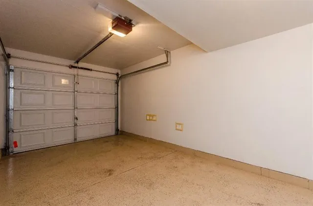 $2,100 | 3099 Promenade Circle, Ann Arbor, MI 48108