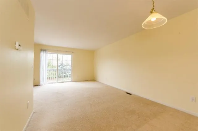 $2,100 | 3099 Promenade Circle, Ann Arbor, MI 48108