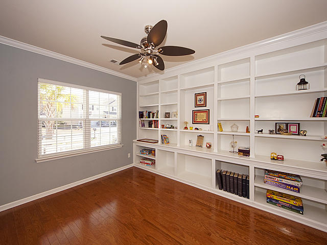258 Decatur Drive Summerville, SC 29486 - Photo 4 of 40 04