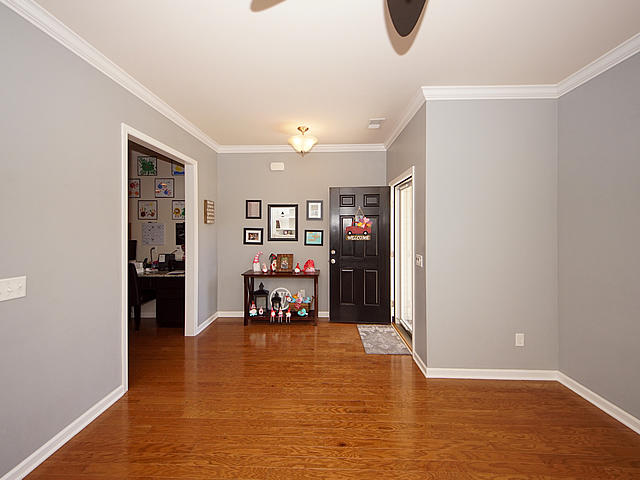 258 Decatur Drive Summerville, SC 29486 - Photo 5 of 40 05