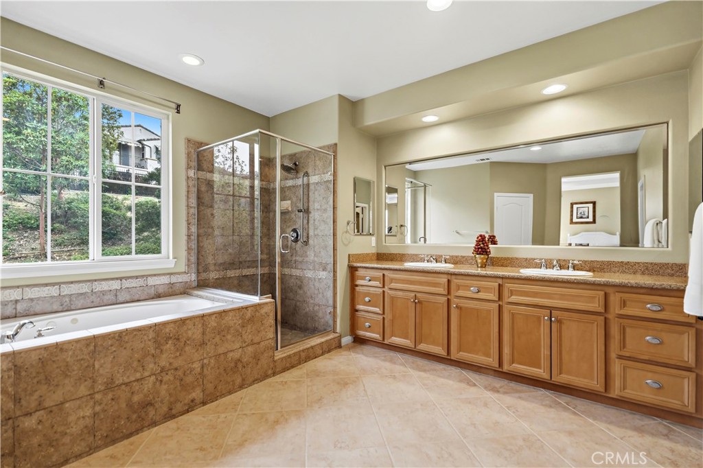 146 Weathervane Irvine, CA 92603 - Photo 17 of 28