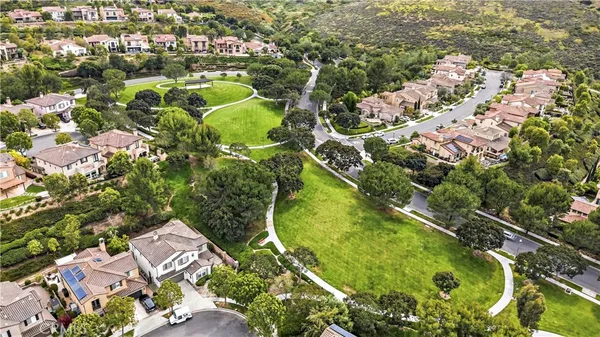 $2,688,000 | 146 Weathervane, Irvine, CA 92603