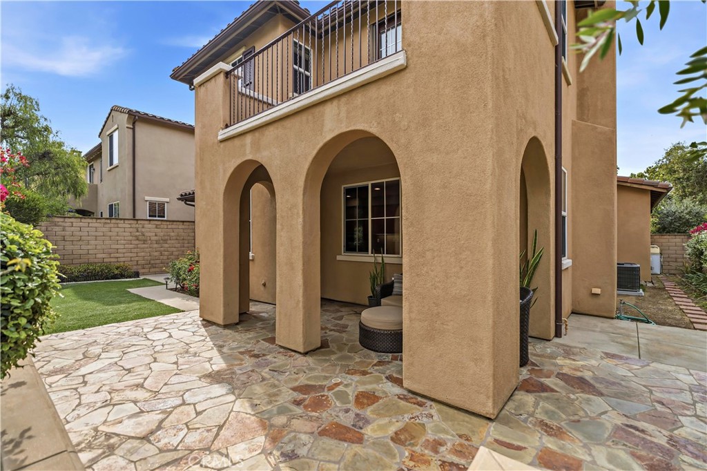 146 Weathervane Irvine, CA 92603 - Photo 4 of 28