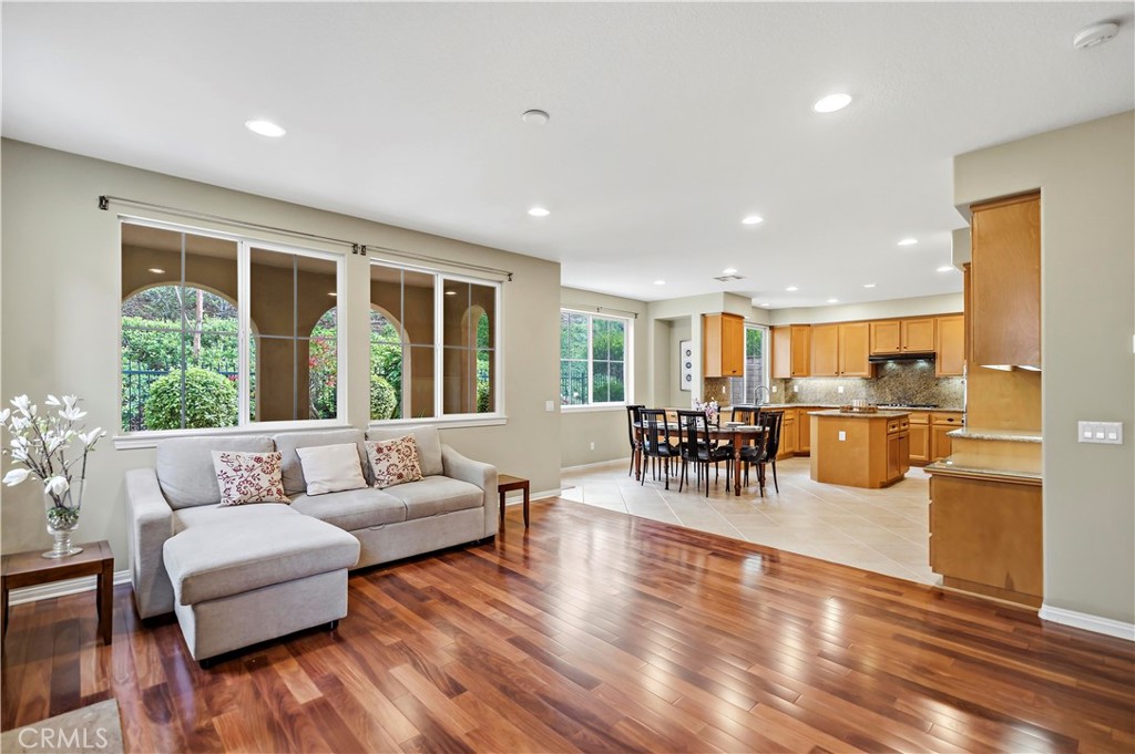 146 Weathervane Irvine, CA 92603 - Photo 10 of 28