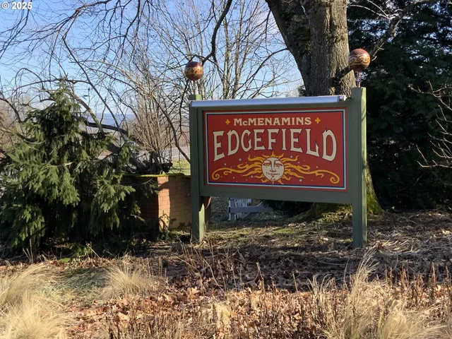 $489,000 | 1018 Southwest Halsey Street, Troutdale, OR 97060