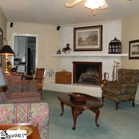 108 Rollingreen Road Greenville, SC 29615 - Photo 4 of 15 Gallery Image 4