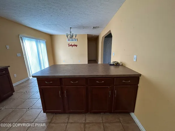 $2,900 | 960 Cricket Lane, Long Pond, PA 18334
