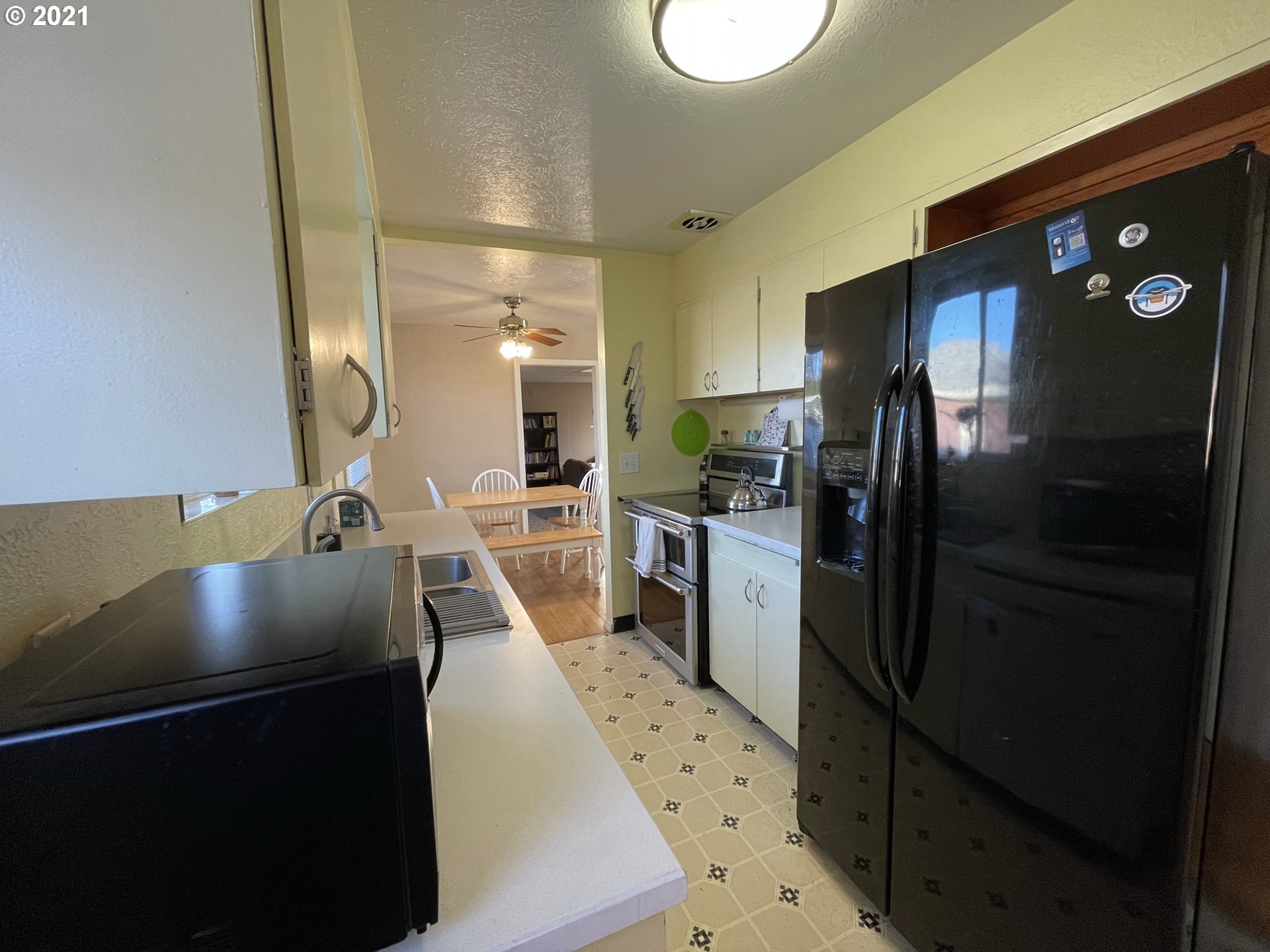 4219 Southwest Kirk Avenue Pendleton, OR 97801 - Photo 11 of 29 Gallery Image 11