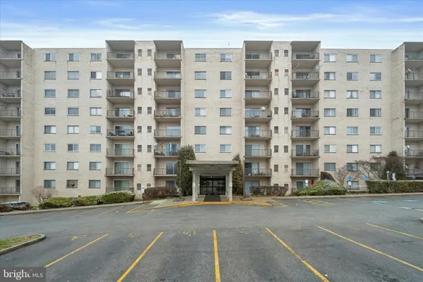 $200,000 | 12001 Old Columbia Pike, Unit 516, Silver Spring, MD 20904
