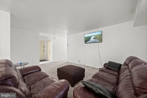$200,000 | 12001 Old Columbia Pike, Unit 516, Silver Spring, MD 20904