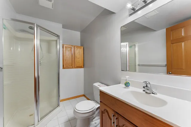 $2,450 | 783 Hiawatha Avenue, Vadnais Heights, MN 55127