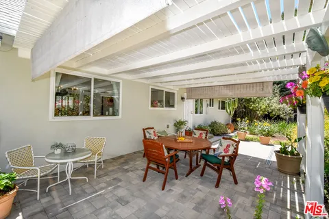 $1,328,000 | 10828 Amigo Avenue, Porter Ranch, CA 91326
