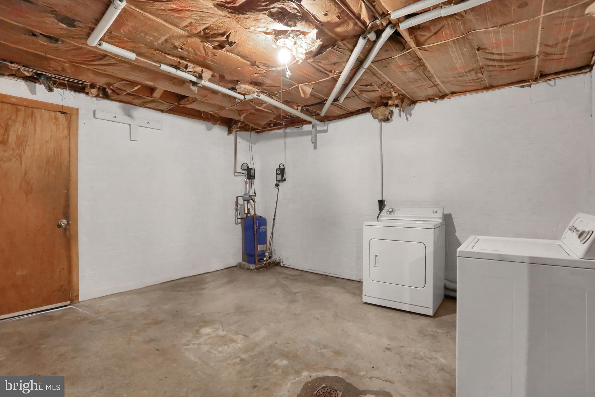 851 Lewisberry Road Lewisberry, PA 17339 - Photo 39 of 41 Lower level laundry